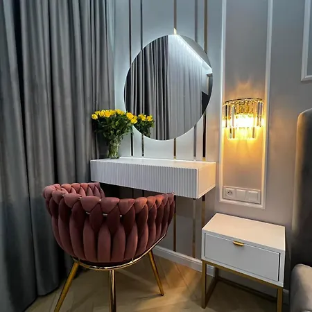 Paris In Cracow Апартаменты *