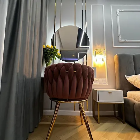 Paris In Cracow Апартаменты *