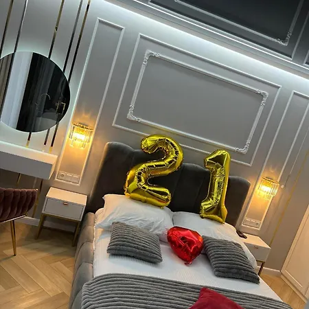 Lejlighed Paris In Cracow *